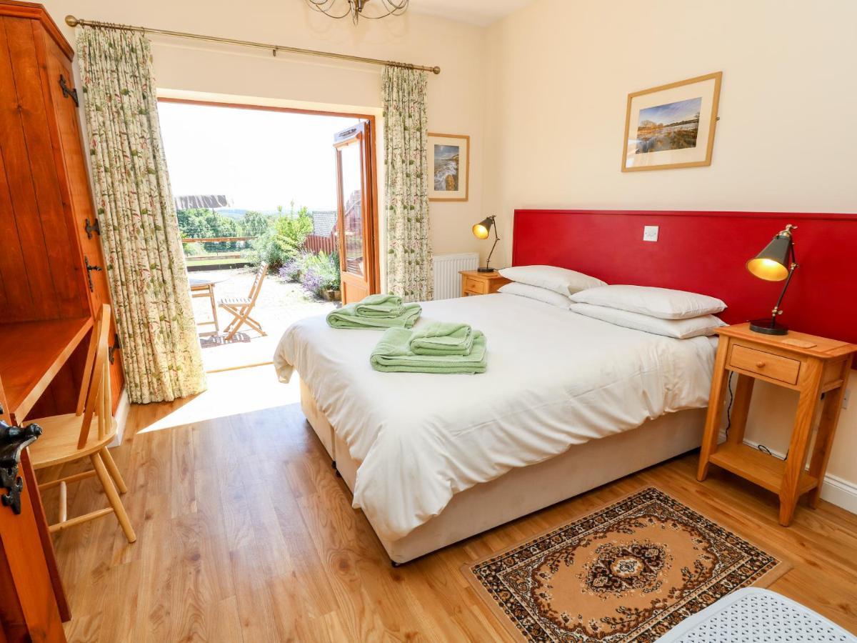3 The Stables Villa Havenstreet  Dış mekan fotoğraf