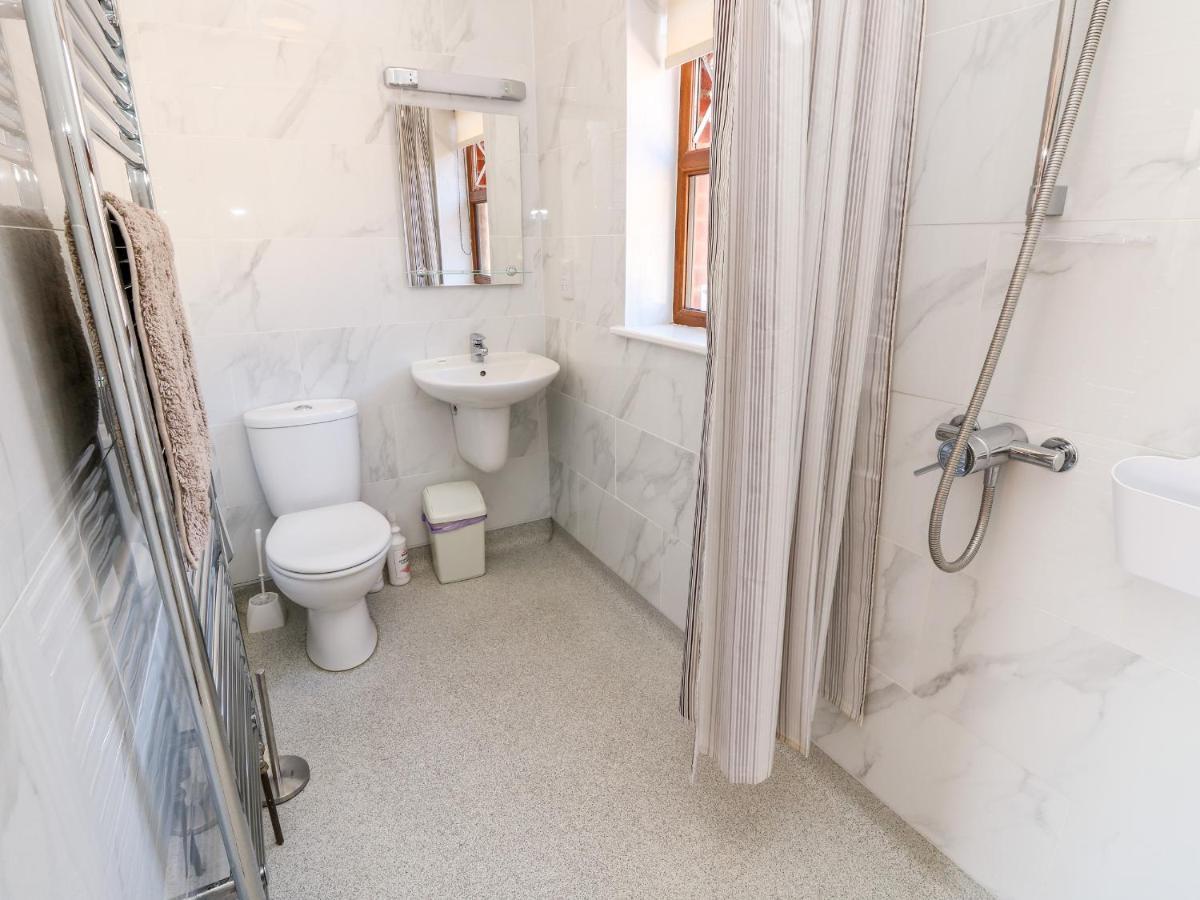 3 The Stables Villa Havenstreet  Dış mekan fotoğraf