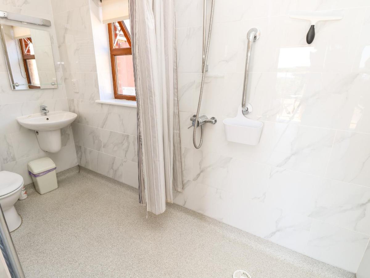 3 The Stables Villa Havenstreet  Dış mekan fotoğraf